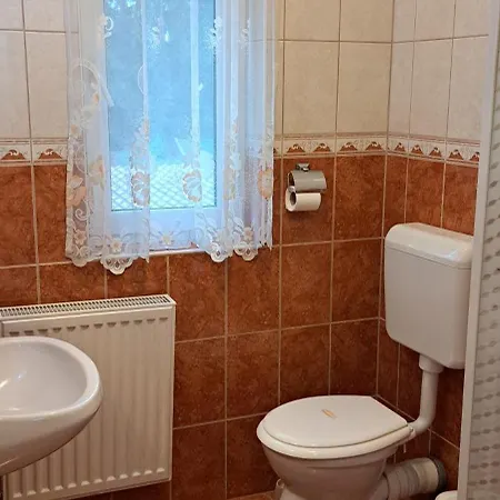 Gizella Apartmanhaus * Bük