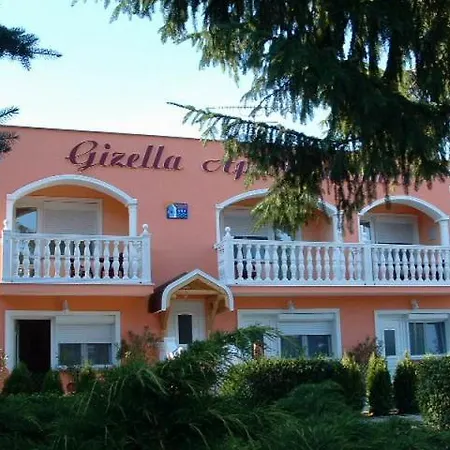 Gizella Apartmanhaus