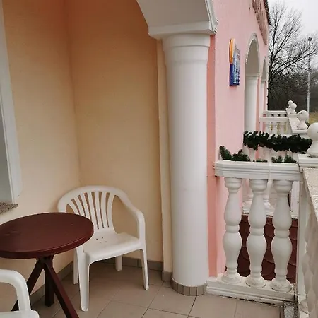Lägenhet Gizella Apartmanhaus