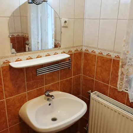 Gizella Apartmanhaus Lägenhet *