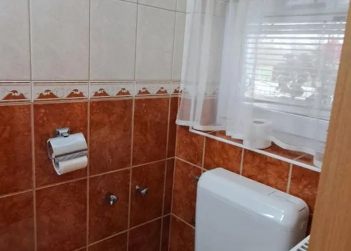 Gizella Apartmanhaus * Bük