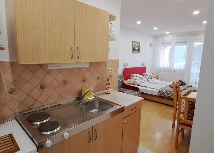 Lägenhet Gizella Apartmanhaus